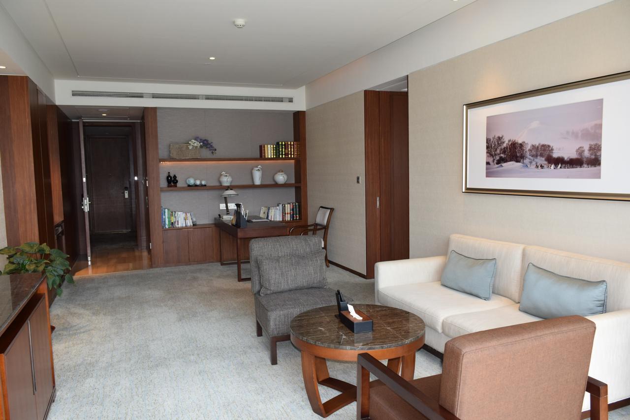 Zhongjian Yanqi Lake View Hotel Peking Exterior foto