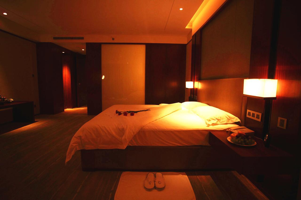Zhongjian Yanqi Lake View Hotel Peking Exterior foto